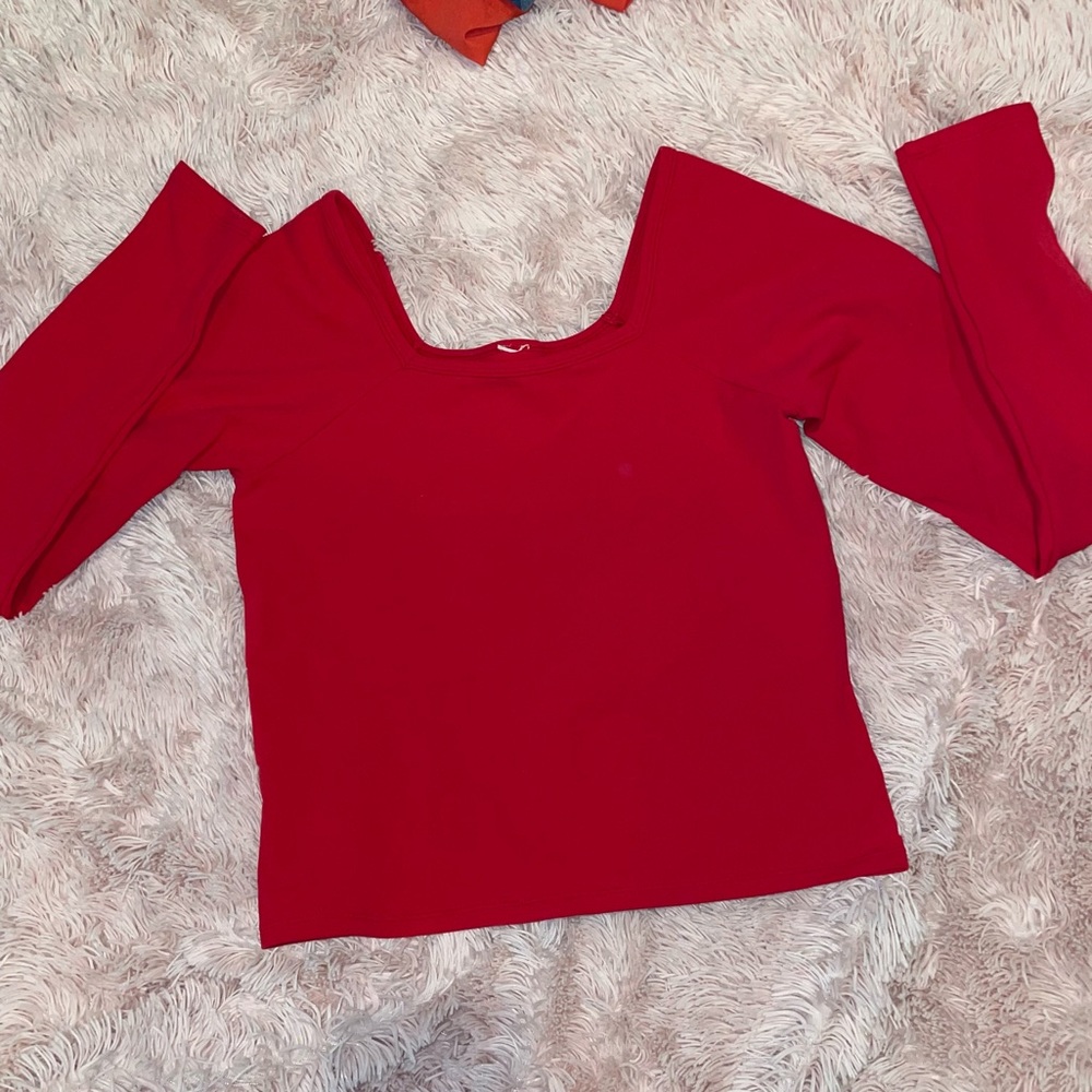 Squared neck long sleeve